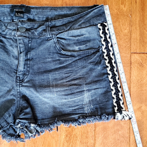 🏜Boho Stitch Denim Shorts 😍 - Picture 9 of 13